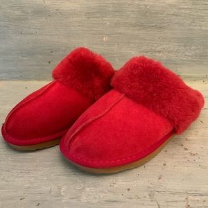Land’s End Red Suede Slip On Slippers Faux Fur Lining Hard Sole  Size 9 GC